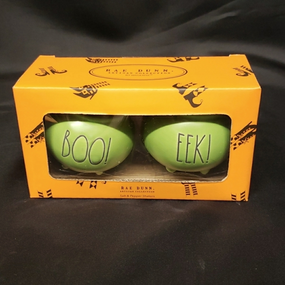 Rae Dunn NWT Green Ceramic BOO!and EEK! Salt and Pepper Shakers